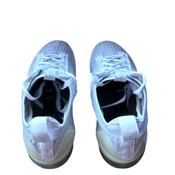 Nike Air VaporMax 2021 Flyknit White Pure Platinum Women's Size 9 Running Shoes - Picture 7 of 9